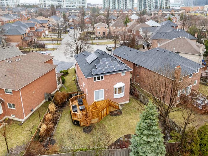 Photo 45 at 72 Cantertrot Court, Brownridge, Vaughan