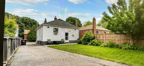 Photo 16 at 60 Phillip Avenue, Cliffside, Toronto