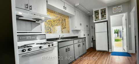 Photo 17 at 60 Phillip Avenue, Cliffside, Toronto