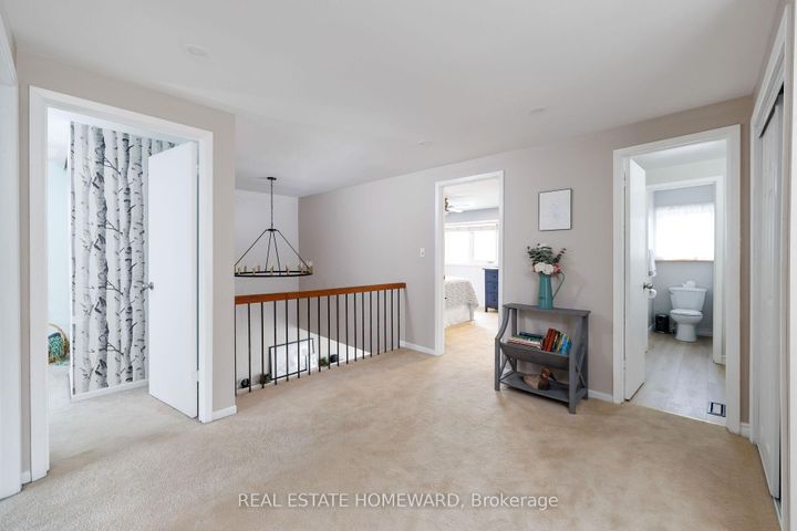 Photo 21 at 1821 Listowell Crescent, Liverpool, Pickering