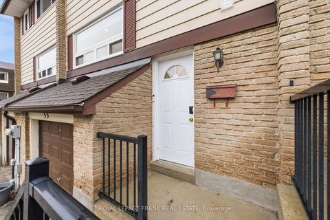 Photo 3 at 55 - 966 Adelaide Avenue E, Eastdale, Oshawa