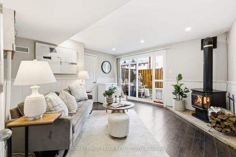 Photo 24 at 55 - 966 Adelaide Avenue E, Eastdale, Oshawa