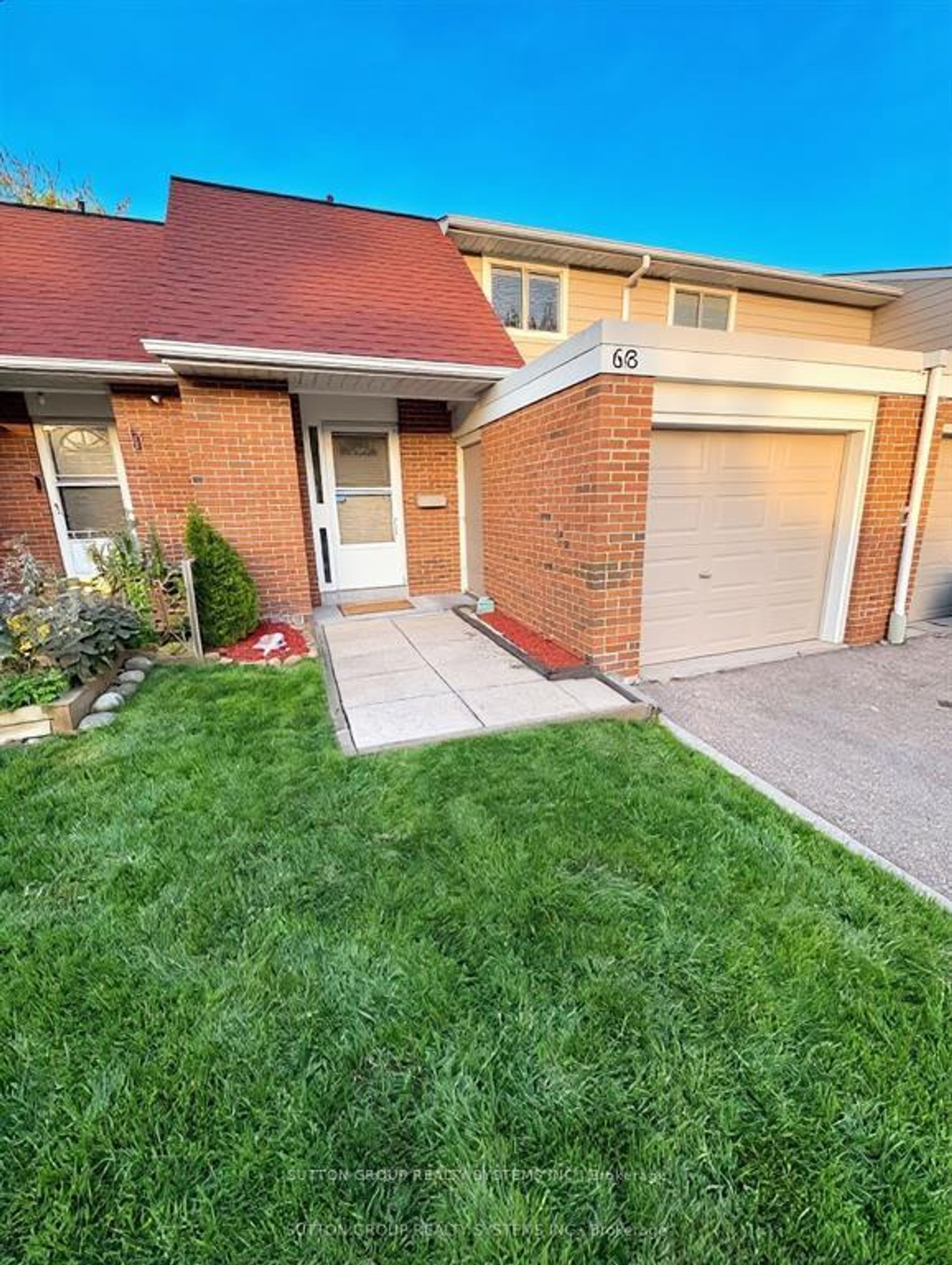 68 - 215 Mississauga Valley Boulevard, Mississauga Valleys, Mississauga 