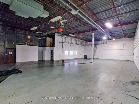 Photo 3 at 31 & 32 - 501 Passmore Avenue, Milliken, Toronto