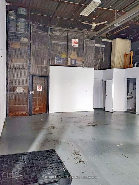 Photo 4 at 31 & 32 - 501 Passmore Avenue, Milliken, Toronto