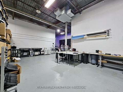 Photo 9 at 31 & 32 - 501 Passmore Avenue, Milliken, Toronto