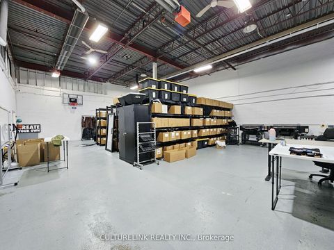 Photo 10 at 31 & 32 - 501 Passmore Avenue, Milliken, Toronto