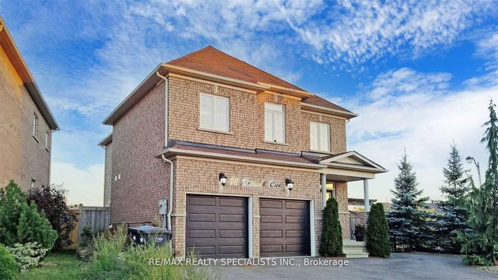 Photo 2 at 92 Kettlewell Crescent, Wellington, Brampton