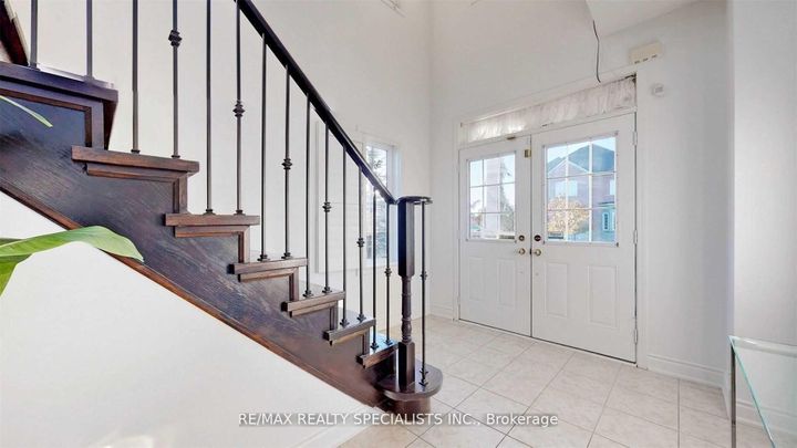 Photo 5 at 92 Kettlewell Crescent, Wellington, Brampton