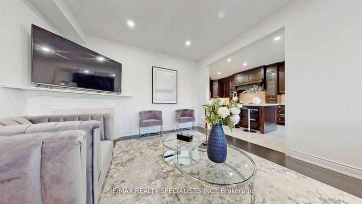 Photo 7 at 92 Kettlewell Crescent, Wellington, Brampton