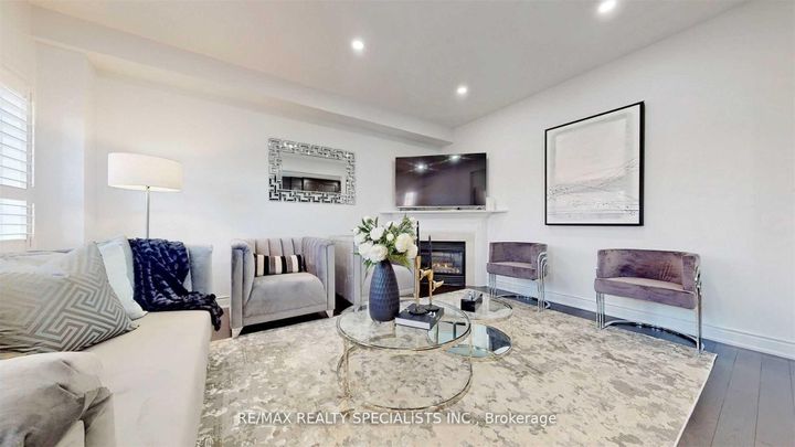 Photo 8 at 92 Kettlewell Crescent, Wellington, Brampton