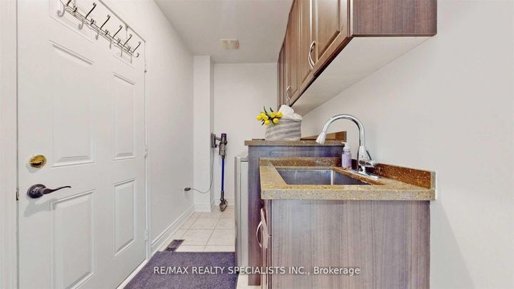 Photo 18 at 92 Kettlewell Crescent, Wellington, Brampton