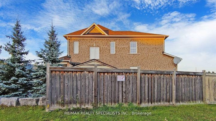 Photo 33 at 92 Kettlewell Crescent, Wellington, Brampton