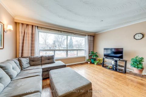 Photo 7 at 7 Belgate Place, West Deane, Toronto