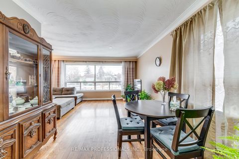 Photo 13 at 7 Belgate Place, West Deane, Toronto