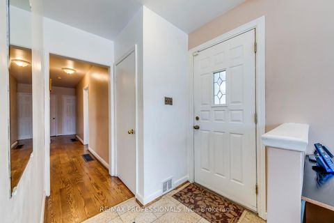 Photo 17 at 7 Belgate Place, West Deane, Toronto