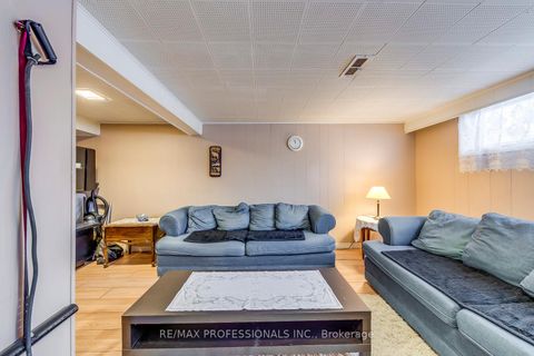 Photo 28 at 7 Belgate Place, West Deane, Toronto