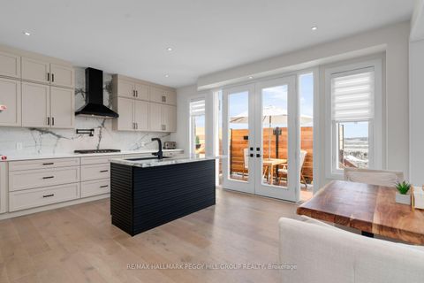 Photo 5 at 61 Strathgreen Lane, Keswick South, Georgina