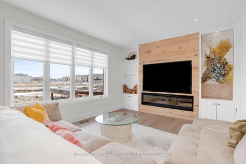 Photo 6 at 61 Strathgreen Lane, Keswick South, Georgina