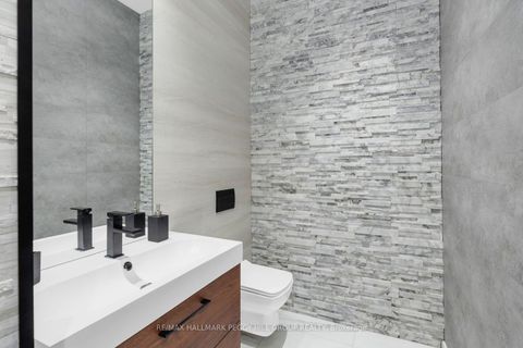 Photo 9 at 61 Strathgreen Lane, Keswick South, Georgina