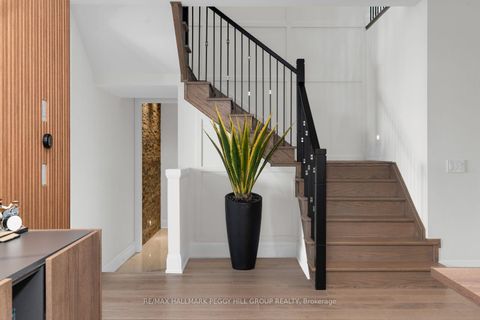 Photo 10 at 61 Strathgreen Lane, Keswick South, Georgina