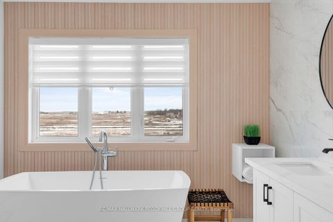 Photo 13 at 61 Strathgreen Lane, Keswick South, Georgina