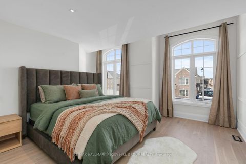 Photo 16 at 61 Strathgreen Lane, Keswick South, Georgina