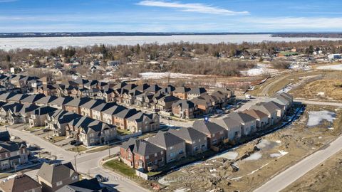 Photo 23 at 61 Strathgreen Lane, Keswick South, Georgina