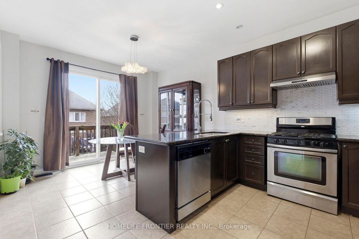 Photo 12 at 475 Kwapis Boulevard, Woodland Hill, Newmarket