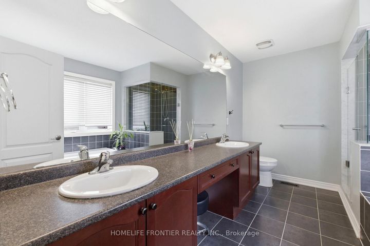 Photo 21 at 475 Kwapis Boulevard, Woodland Hill, Newmarket