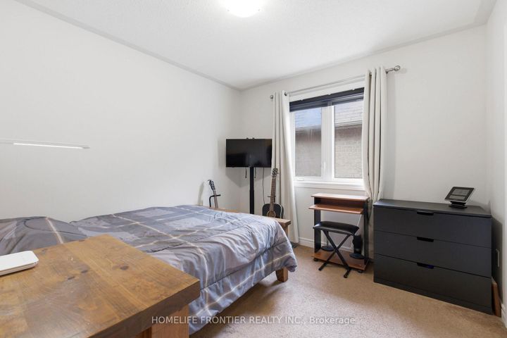 Photo 23 at 475 Kwapis Boulevard, Woodland Hill, Newmarket