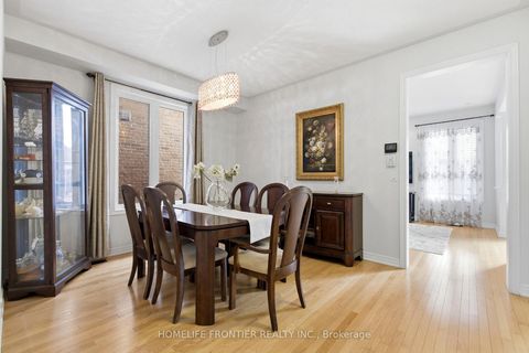 Photo 4 at 475 Kwapis Boulevard, Woodland Hill, Newmarket