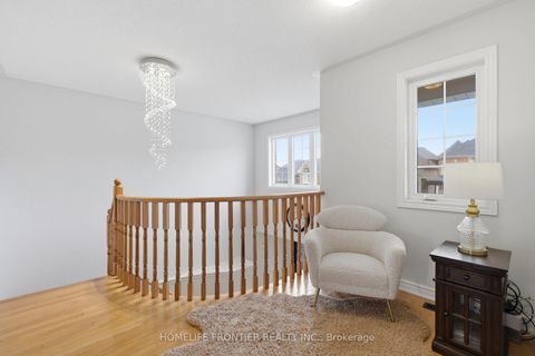 Photo 18 at 475 Kwapis Boulevard, Woodland Hill, Newmarket