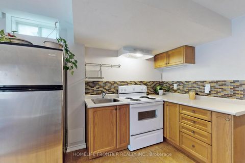 Photo 33 at 475 Kwapis Boulevard, Woodland Hill, Newmarket