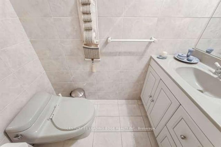 Photo 34 at 39 Deerford Road, Don Valley Village, Toronto