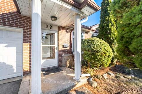 Photo 3 at 39 Deerford Road, Don Valley Village, Toronto