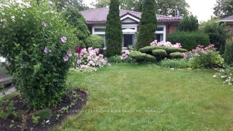 Photo 48 at 39 Deerford Road, Don Valley Village, Toronto