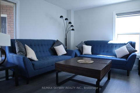 Photo 1 at 10 Elephant Hill Drive, Bowmanville, Clarington