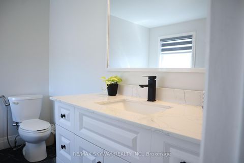 Photo 12 at 10 Elephant Hill Drive, Bowmanville, Clarington