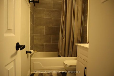 Photo 15 at 10 Elephant Hill Drive, Bowmanville, Clarington