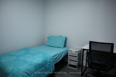 Photo 20 at 10 Elephant Hill Drive, Bowmanville, Clarington