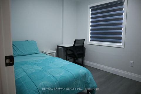 Photo 21 at 10 Elephant Hill Drive, Bowmanville, Clarington