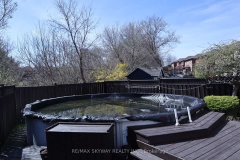 Photo 26 at 10 Elephant Hill Drive, Bowmanville, Clarington