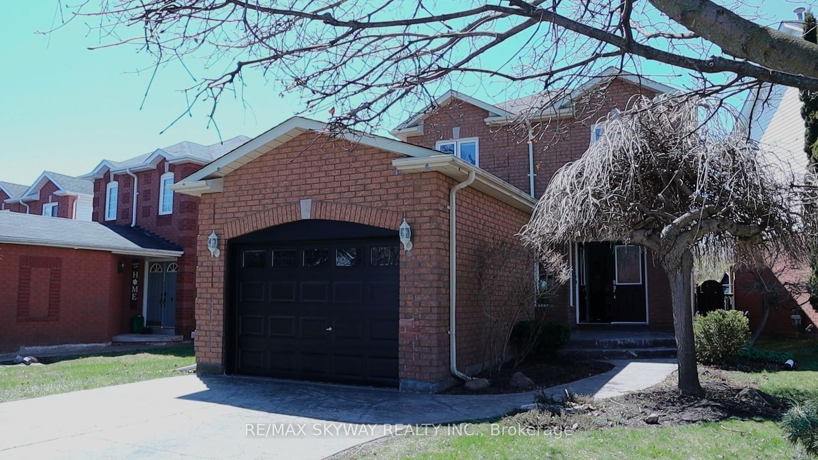 10 Elephant Hill Drive, Bowmanville, Clarington 