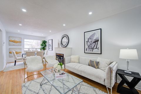 Photo 12 at 59 Hollybush Drive, Maple, Vaughan