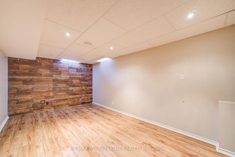 Photo 41 at 59 Hollybush Drive, Maple, Vaughan