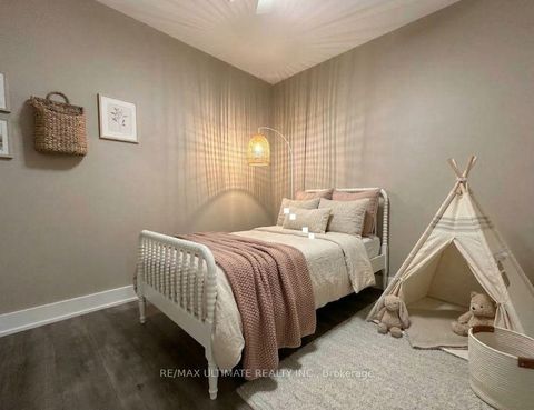 Photo 11 at 1111 - 3100 Keele Street, CFB, Toronto