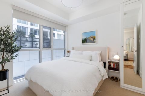 Photo 4 at 303 - 560 Front Street W, Waterfront Communities C1, Toronto