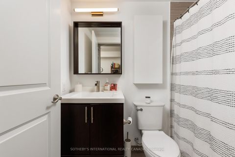 Photo 6 at 303 - 560 Front Street W, Waterfront Communities C1, Toronto