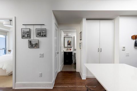 Photo 8 at 303 - 560 Front Street W, Waterfront Communities C1, Toronto